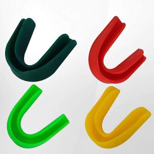 Protector bucal/protector de enc?as con sabor Synco: para boxeo, hockey, judo, karate, artes marciales y todos los deportes de contacto | colores surtidos (juego de 4, para adultos)
